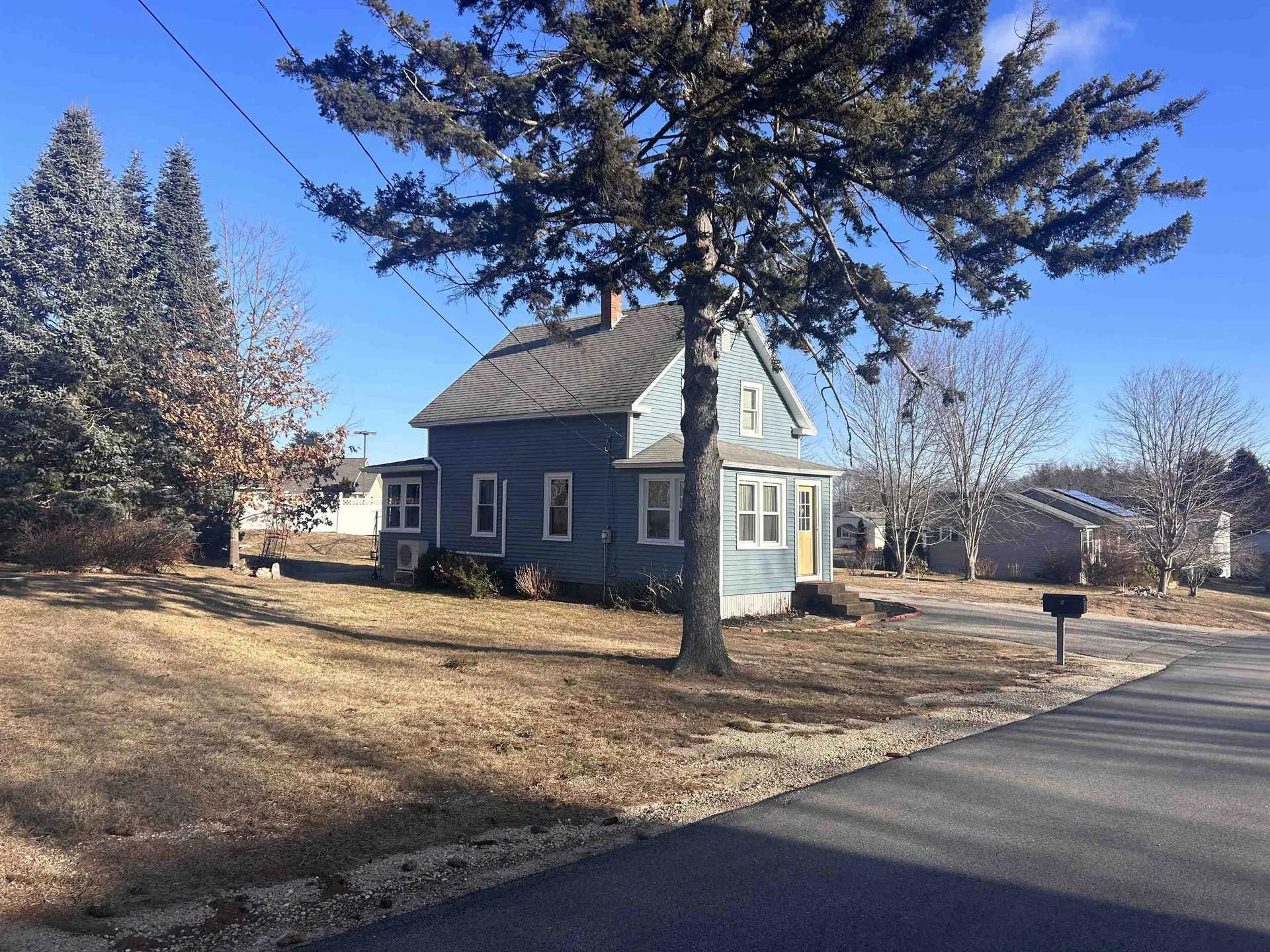 2 Sinclair Avenue Somersworth NH 03878