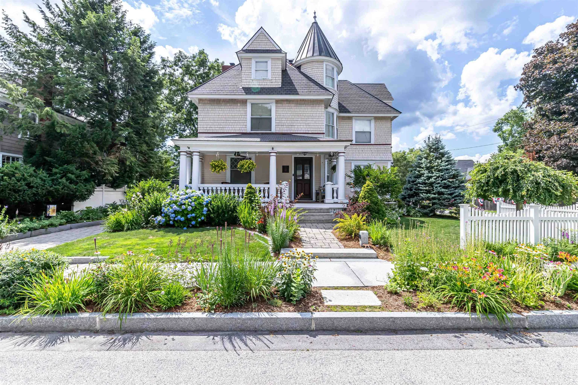 116 Everett Street Manchester NH 03104