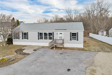 11 Worthley Avenue Seabrook NH 03874