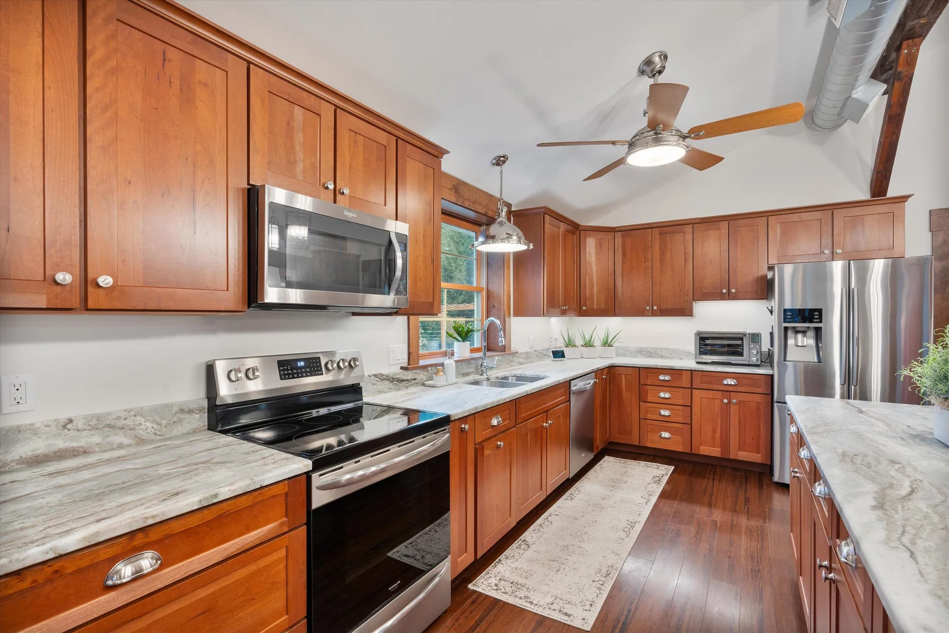 101 Buxton School Road Weare NH 03281