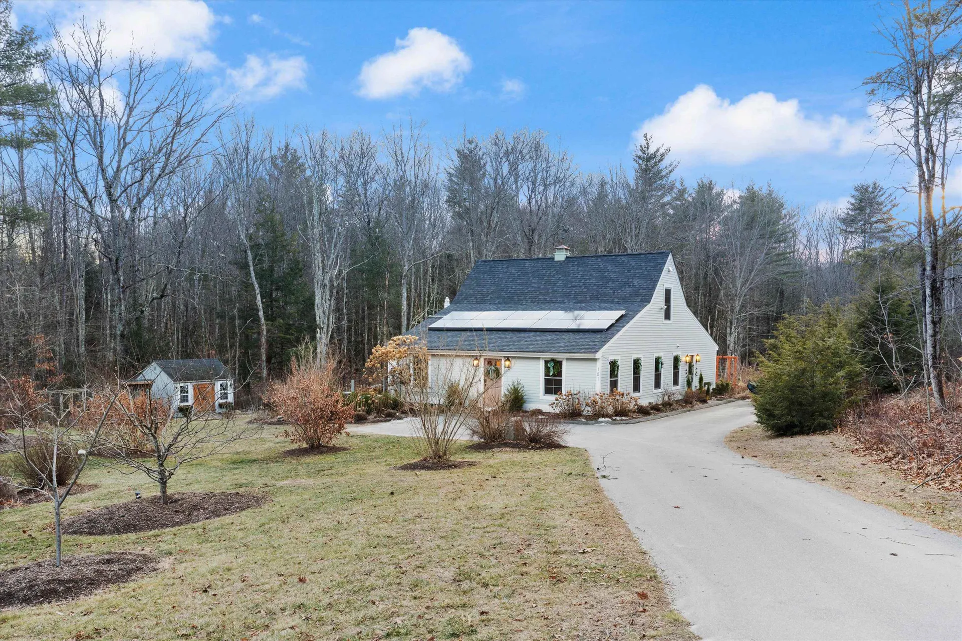 101 Buxton School Road Weare NH 03281