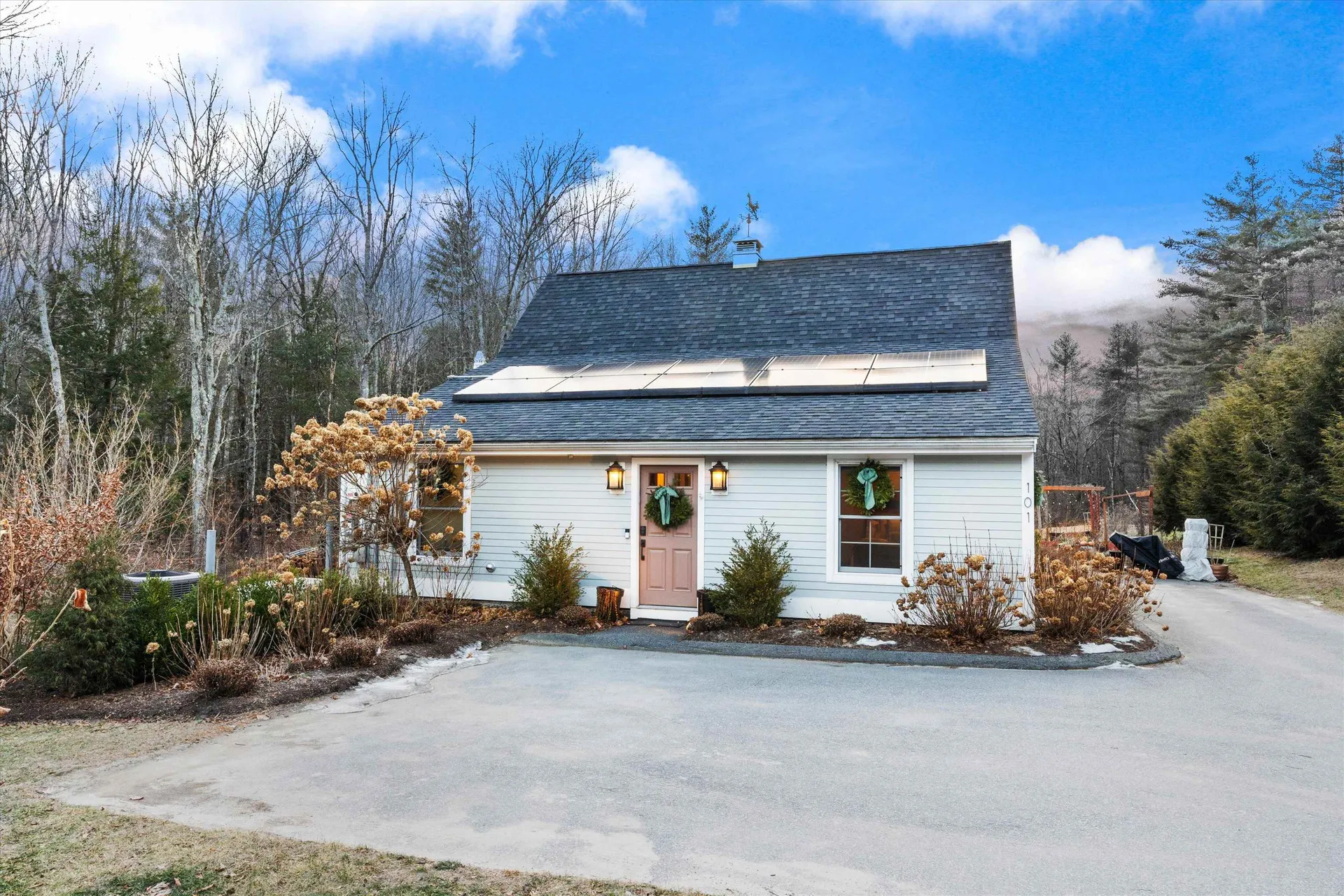 101 Buxton School Road Weare NH 03281