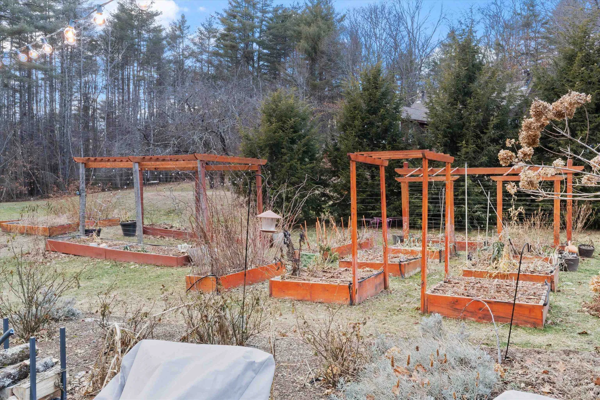 101 Buxton School Road Weare NH 03281