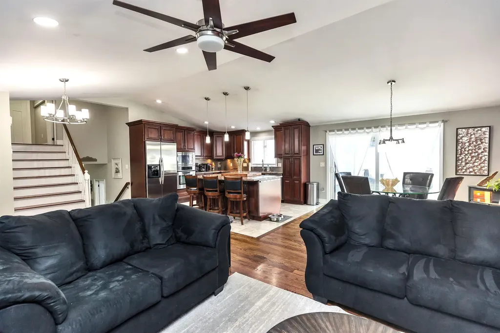 489 Blevens Drive Manchester NH 03104