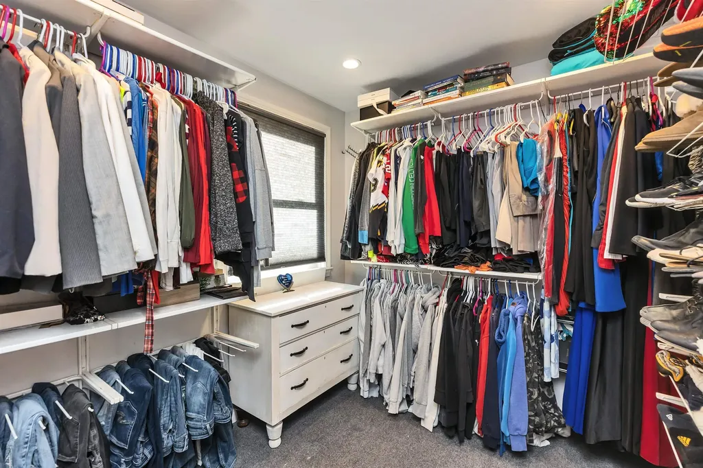 489 Blevens Drive Manchester NH 03104