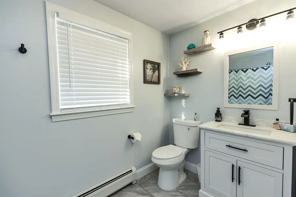 489 Blevens Drive Manchester NH 03104