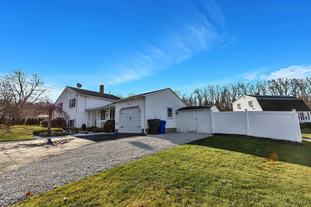 489 Blevens Drive Manchester NH 03104