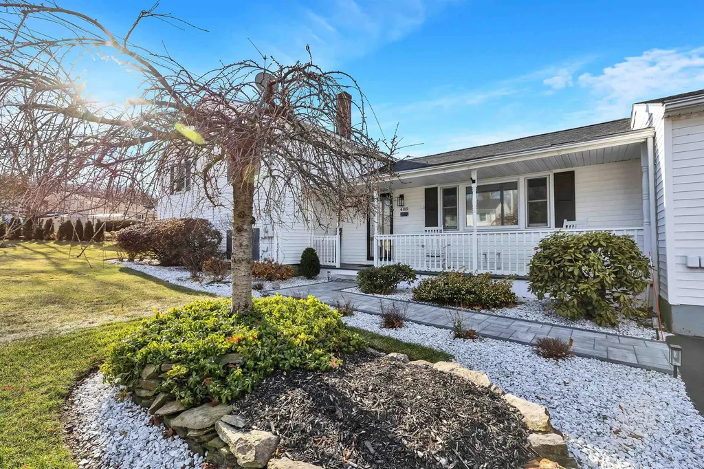 489 Blevens Drive Manchester NH 03104