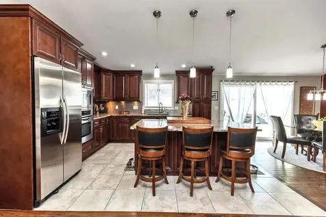 489 Blevens Drive Manchester NH 03104