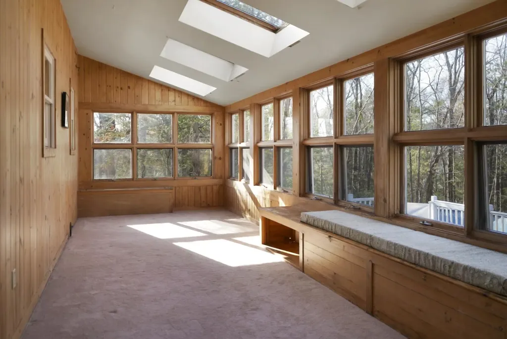 46 Folsom Drive Newmarket NH 03857-2049