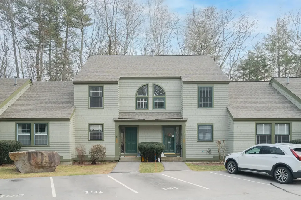 1465 Hooksett Road Hooksett NH 03106