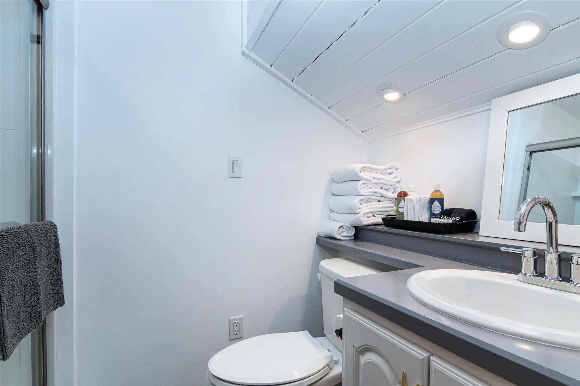 1360 Route 103 North Ludlow VT 05149