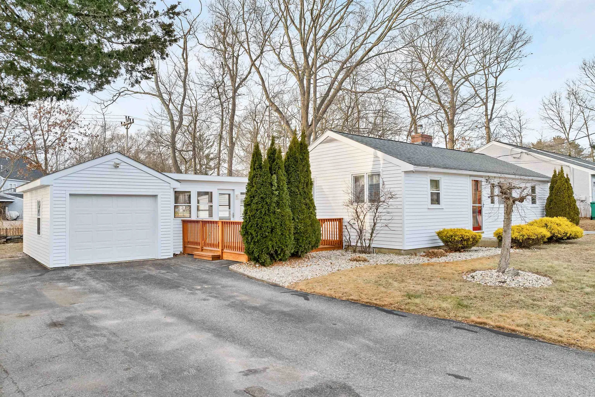 32 Shirley Terrace Hampton NH 03842