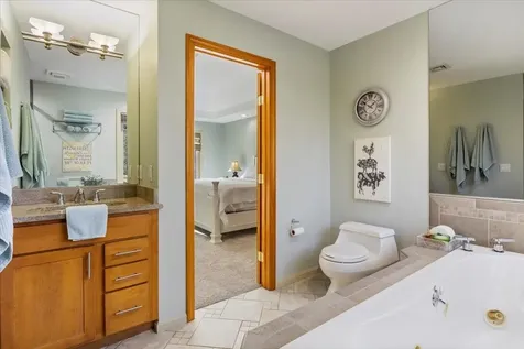 12 Cardinal Circle Derry NH 03038