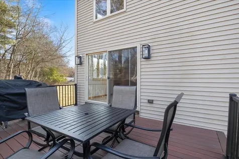12 Cardinal Circle Derry NH 03038