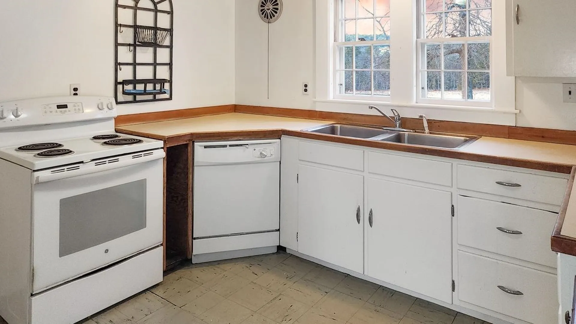 87 Winter Road Croydon NH 03773