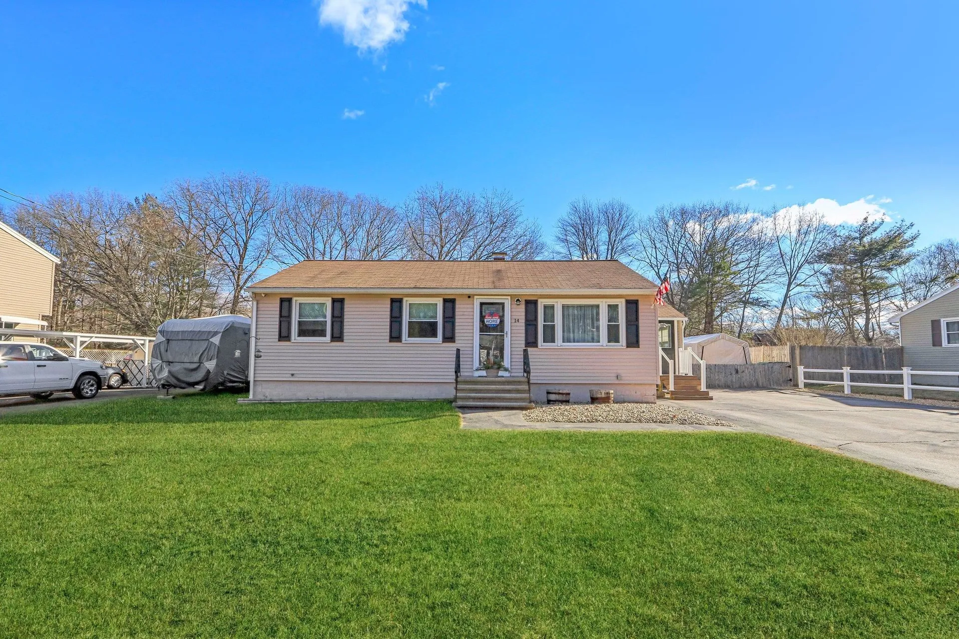 14 Butler Street Salem NH 03079