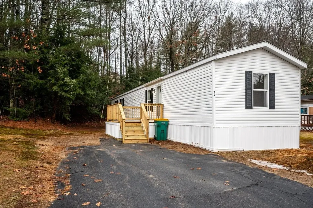49 Cormier Drive Rochester NH 03867