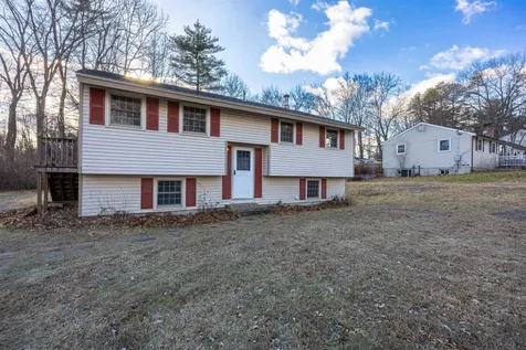 23 Pinewood Drive Merrimack NH 03054