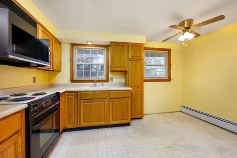 23 Pinewood Drive Merrimack NH 03054