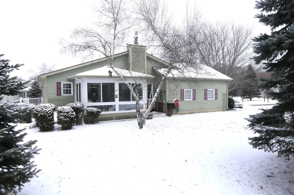 25 Country Club Estates Swanton VT 05488