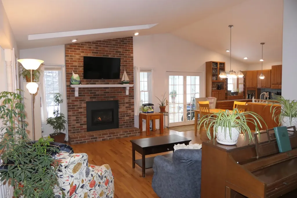 25 Country Club Estates Swanton VT 05488