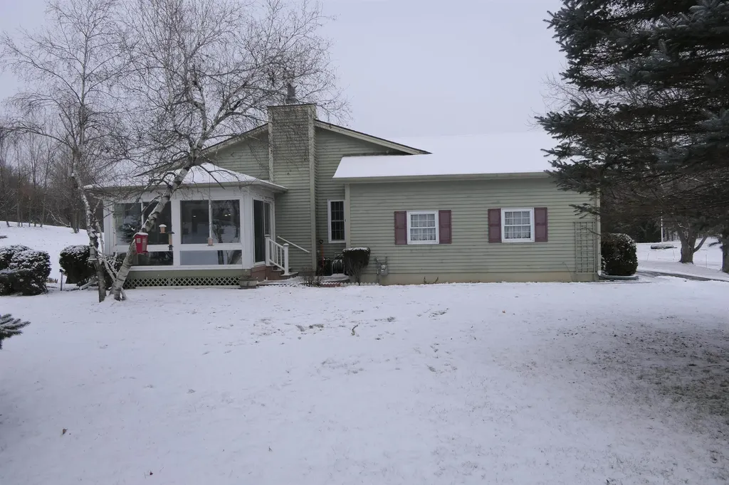 25 Country Club Estates Swanton VT 05488