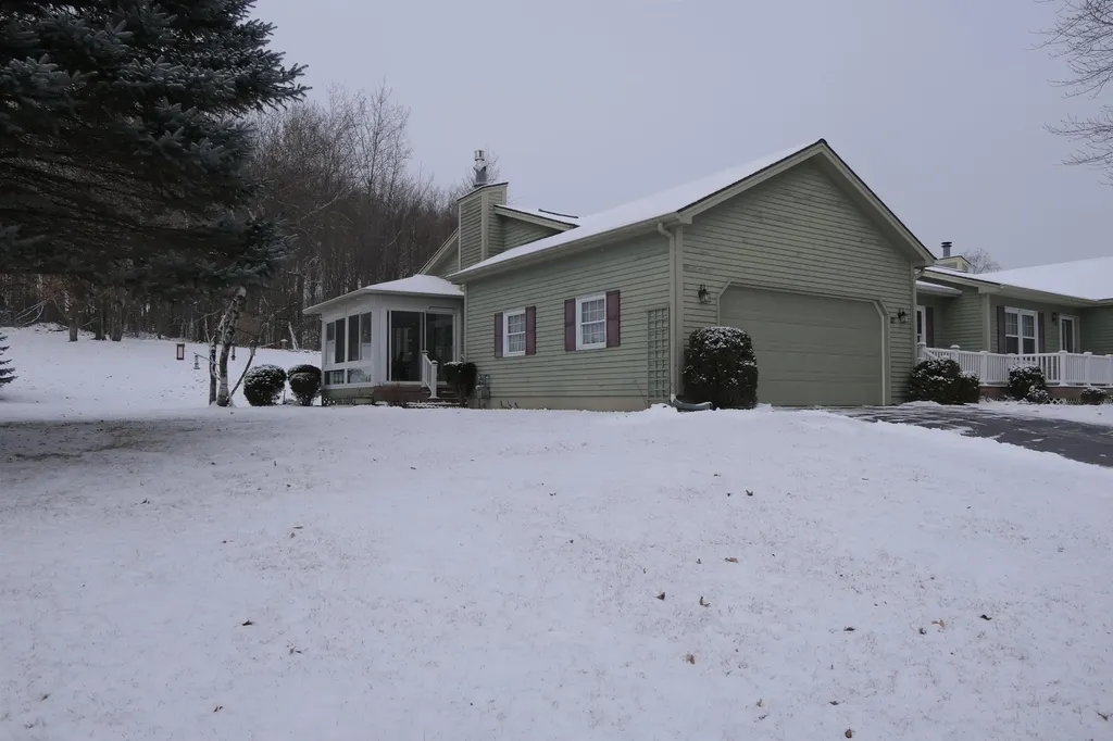 25 Country Club Estates Swanton VT 05488
