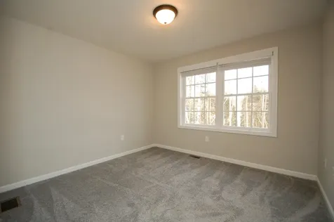 37 Shady Lane Manchester NH 03104