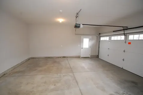 37 Shady Lane Manchester NH 03104