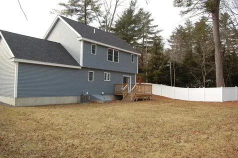 37 Shady Lane Manchester NH 03104