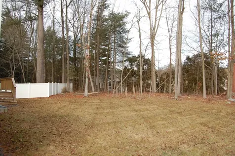 37 Shady Lane Manchester NH 03104