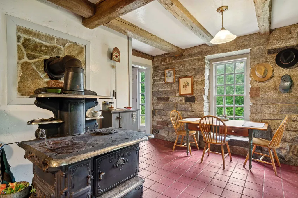 288 Scales Hill Road Washington VT 05675