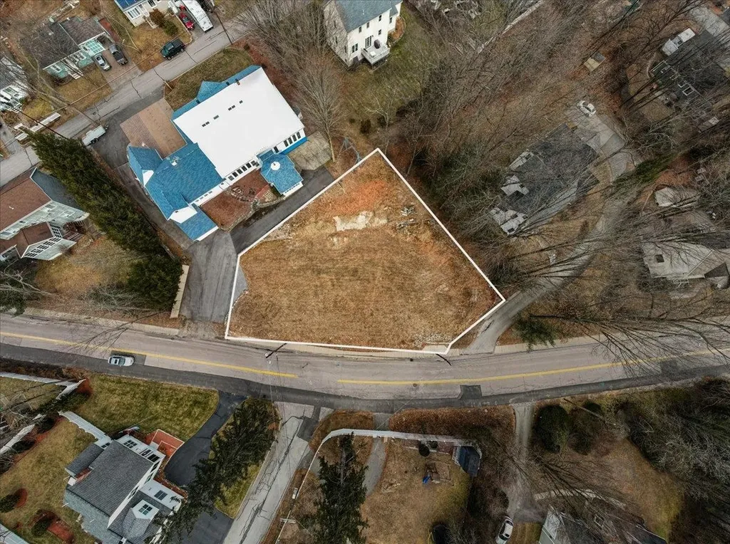 67 Manchester Street Nashua NH 03064