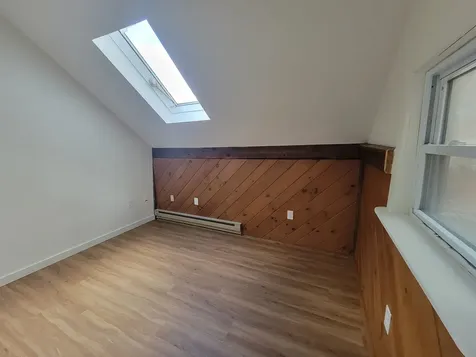 18 West Bow Street Franklin NH 03235