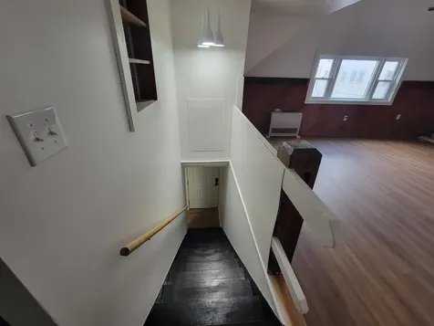 18 West Bow Street Franklin NH 03235