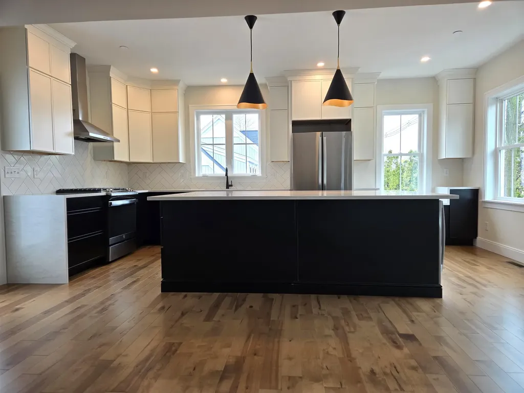 #2 Woodbury Reserve Portsmouth NH 03801