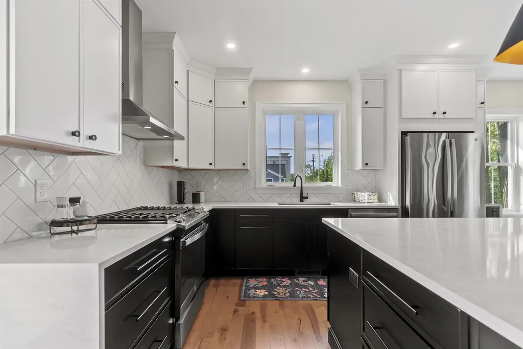 #2 Woodbury Reserve Portsmouth NH 03801