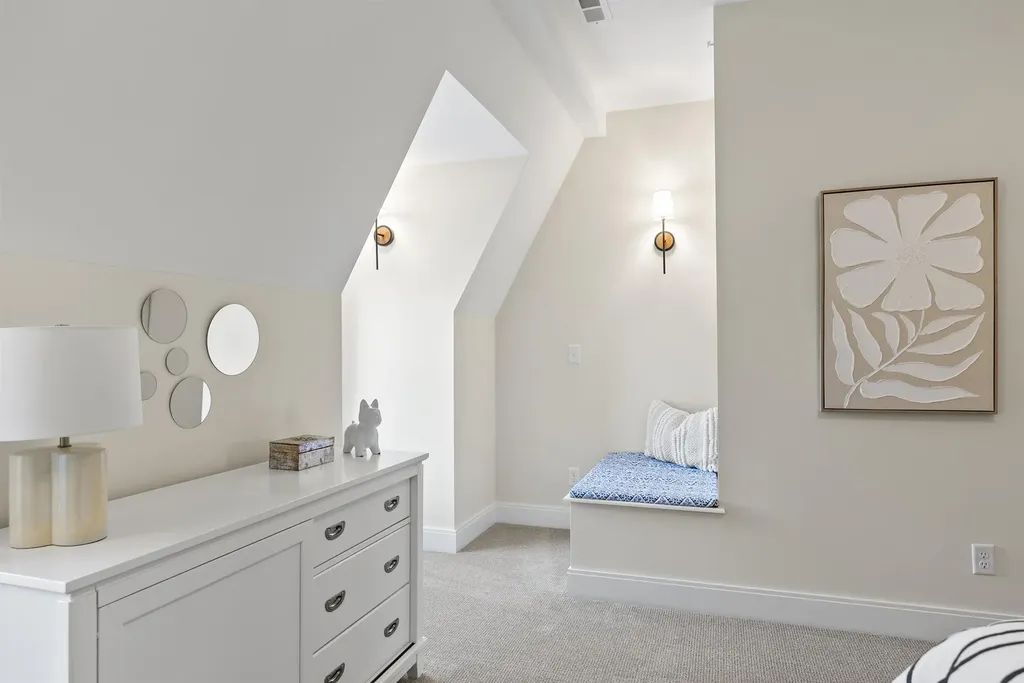 #2 Woodbury Reserve Portsmouth NH 03801