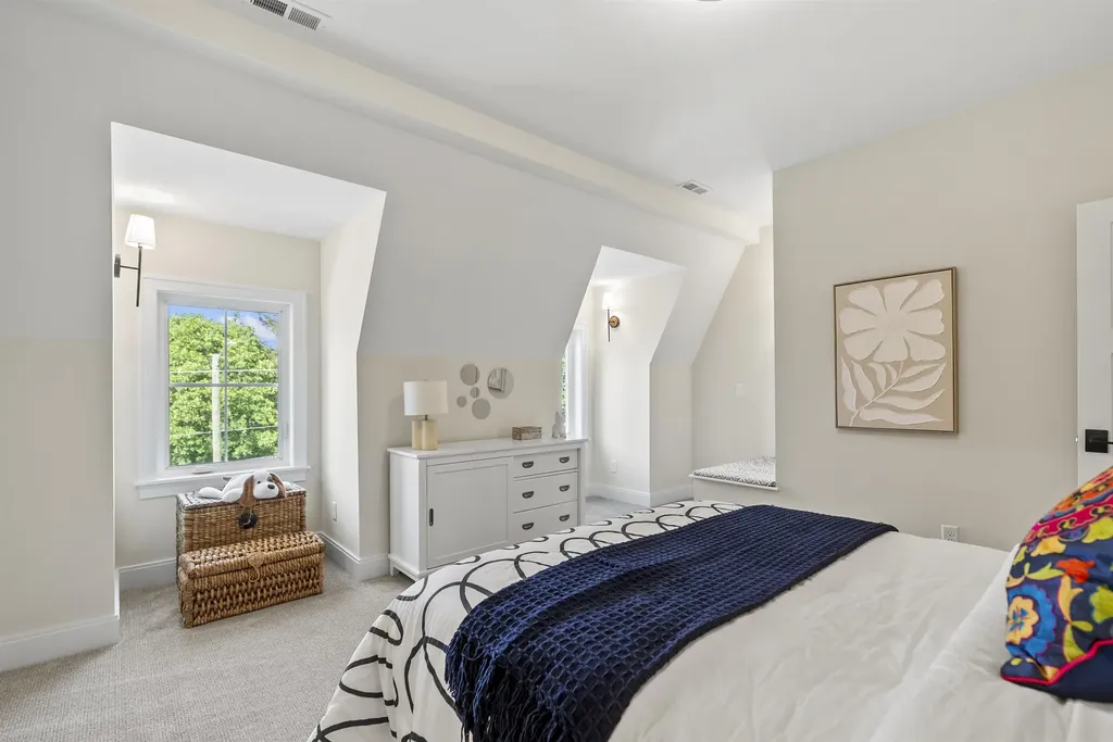 #2 Woodbury Reserve Portsmouth NH 03801