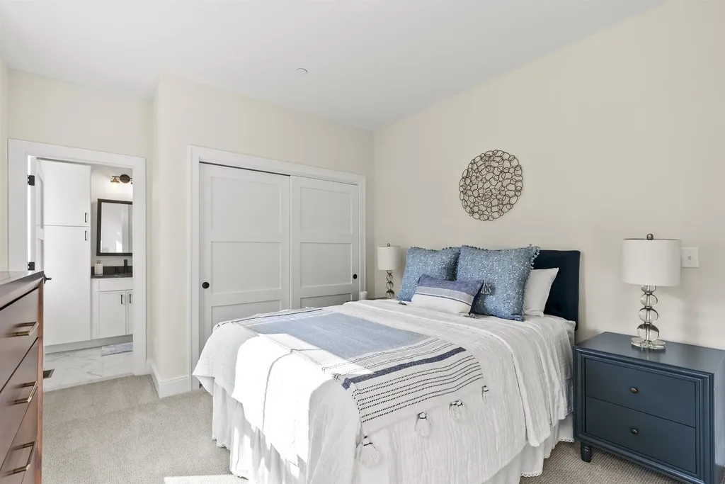 #2 Woodbury Reserve Portsmouth NH 03801