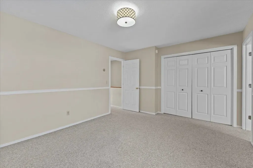59 Saybrook Road Essex VT 05452