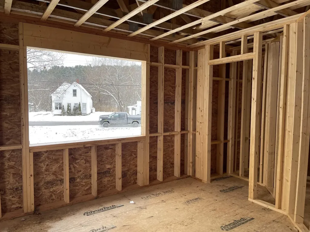 81 Washington Street Littleton NH 03561