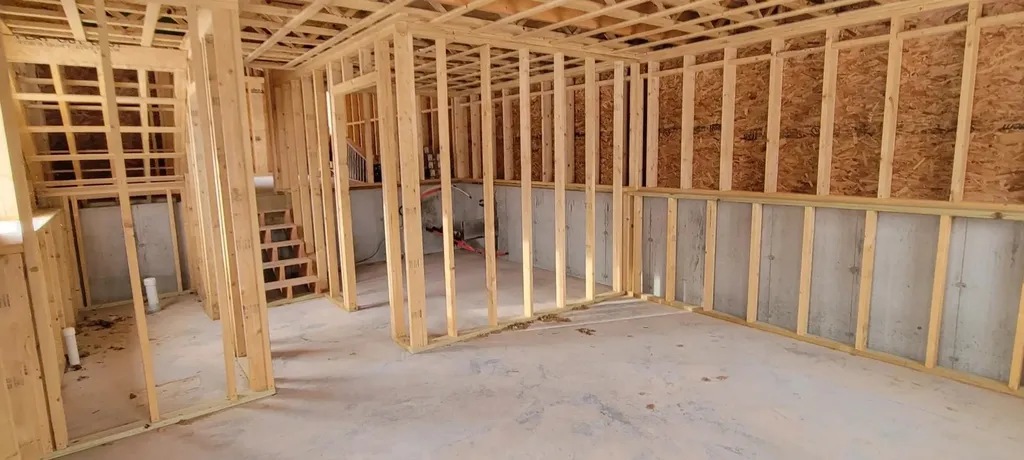 81 Washington Street Littleton NH 03561