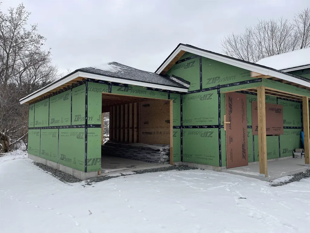 81 Washington Street Littleton NH 03561