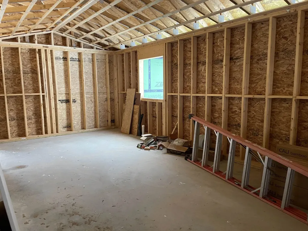 81 Washington Street Littleton NH 03561