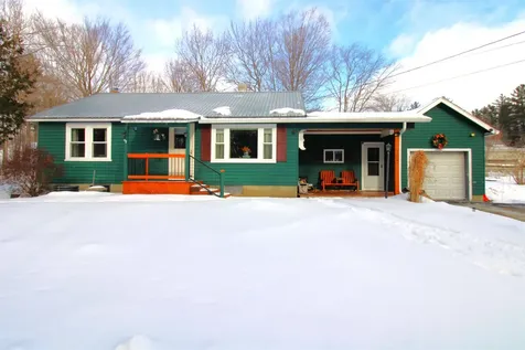 23 Oakes Street Woodstock NH 03262