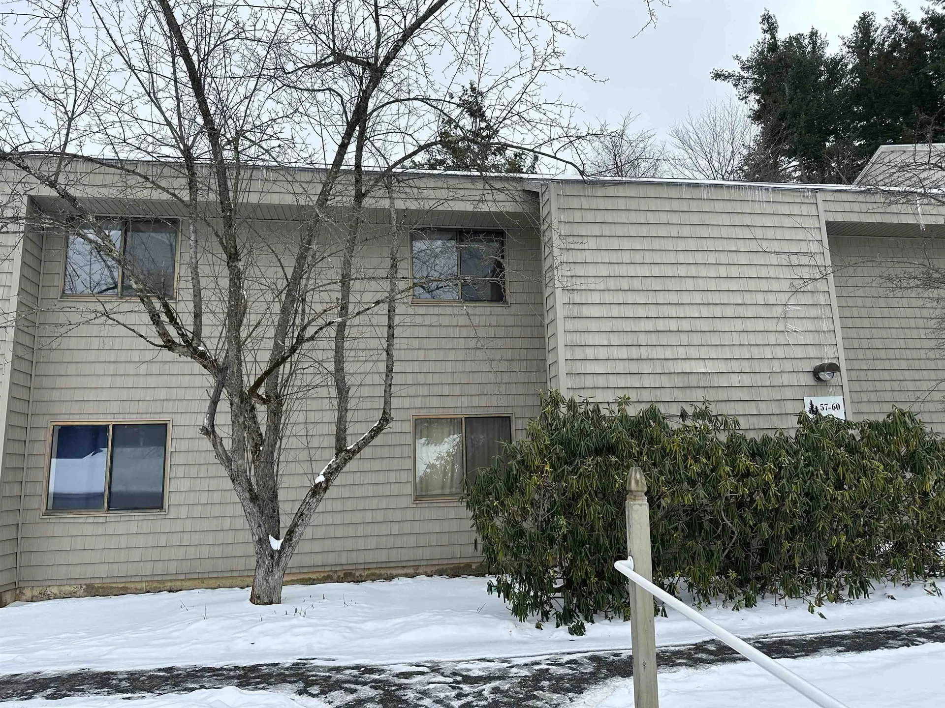 58 Hawthorne Circle South Burlington VT 05403