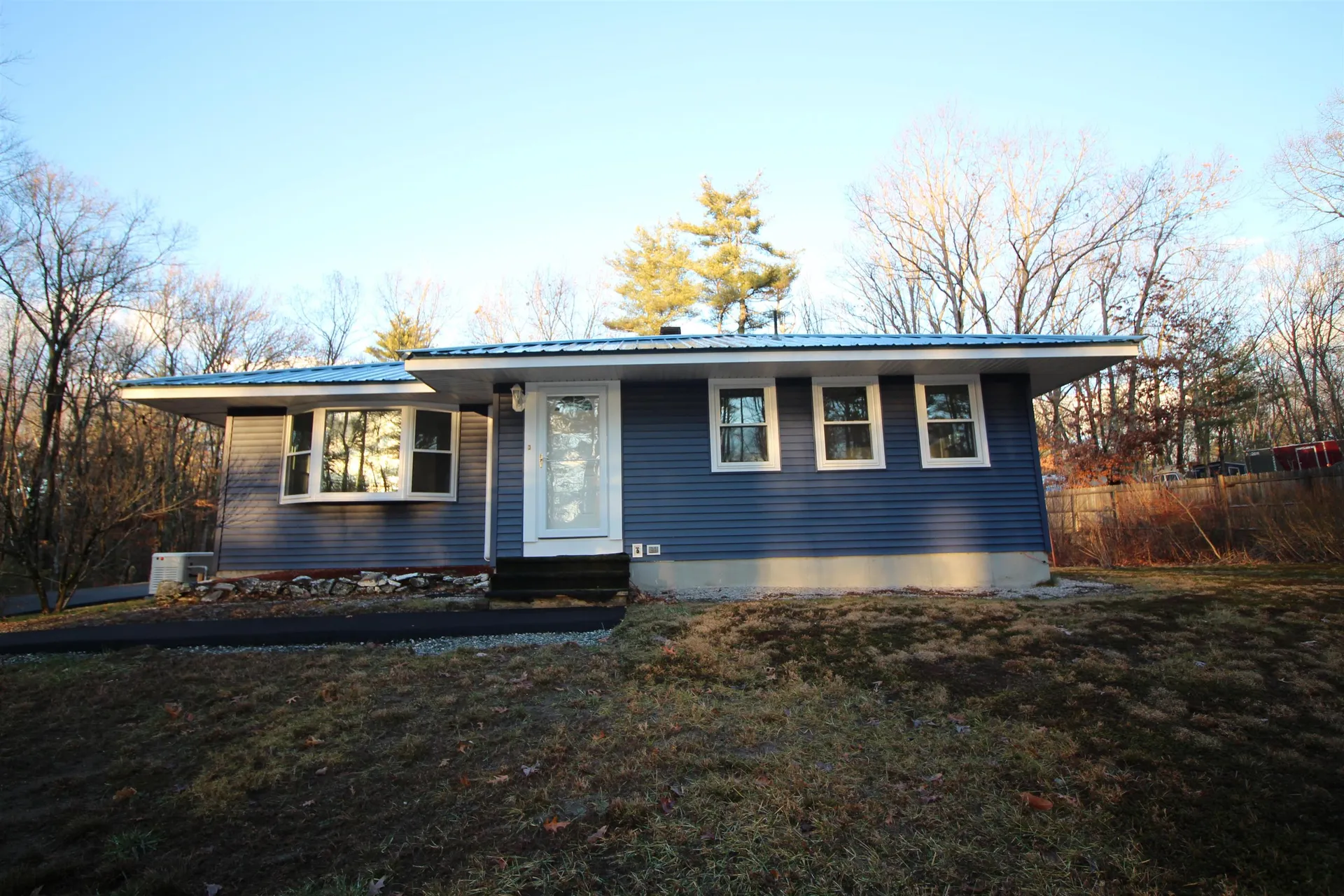 38 Old Derry Road Londonderry NH 03053