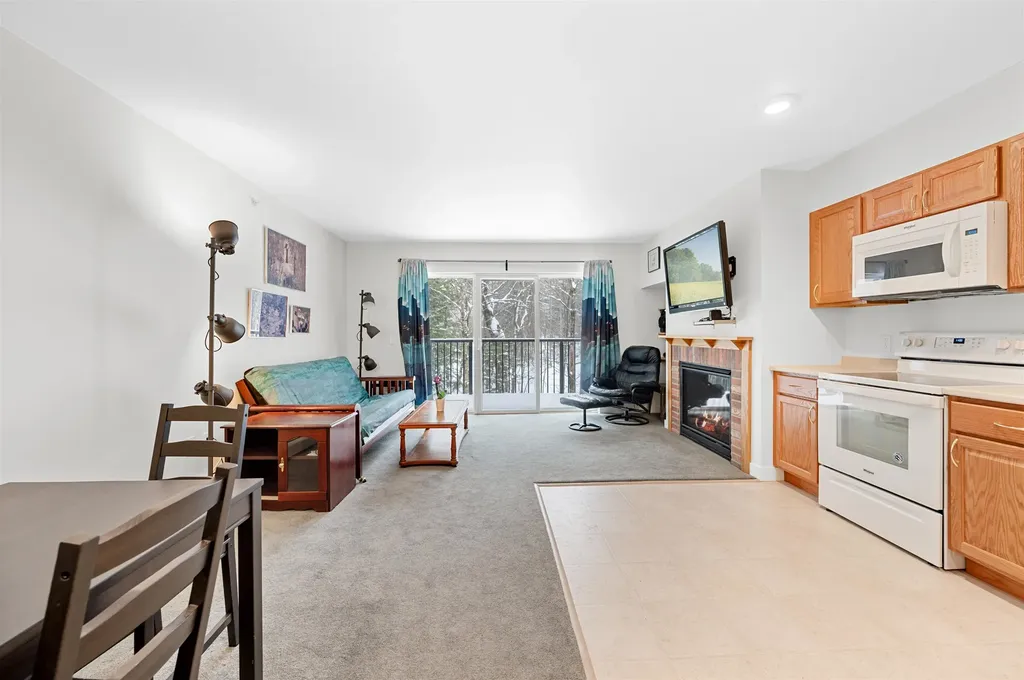 251 Mountainside Drive Warren VT 05674